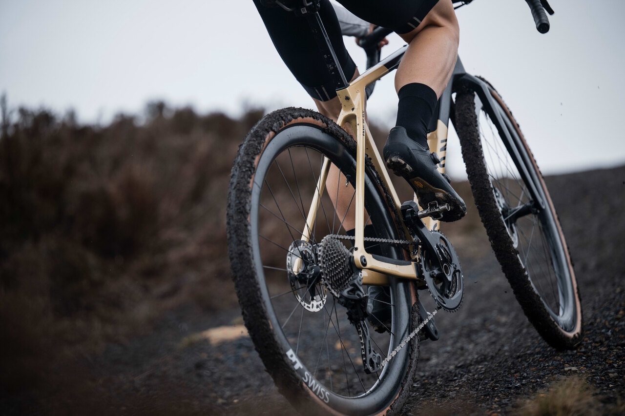 CANYON INTRODUCES NEW VERSIONS OF ITS TEMPR ROAD AND OFF-ROAD